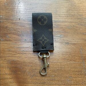 Louis Vuitton Monogram Revamped Keychain Brown
Handmade Luxury Key Fob